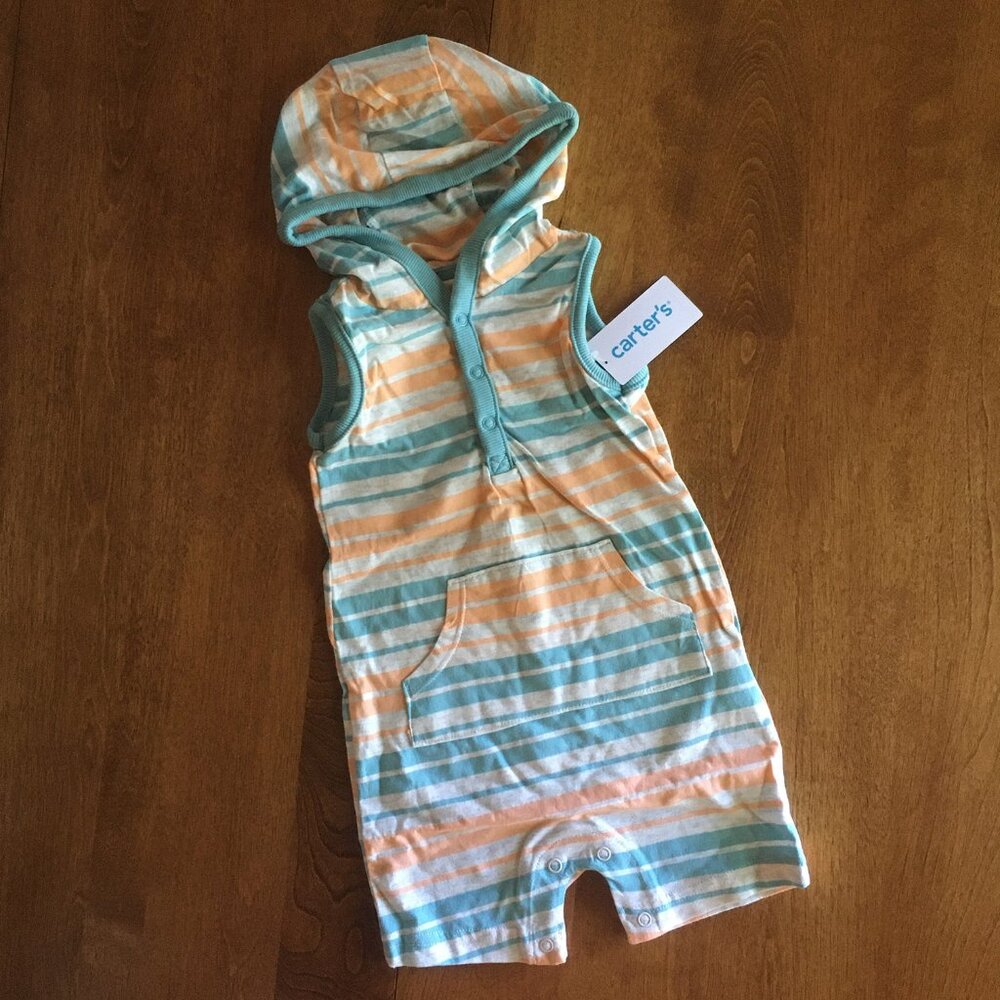 Carter's hooded romper 18m NWT
